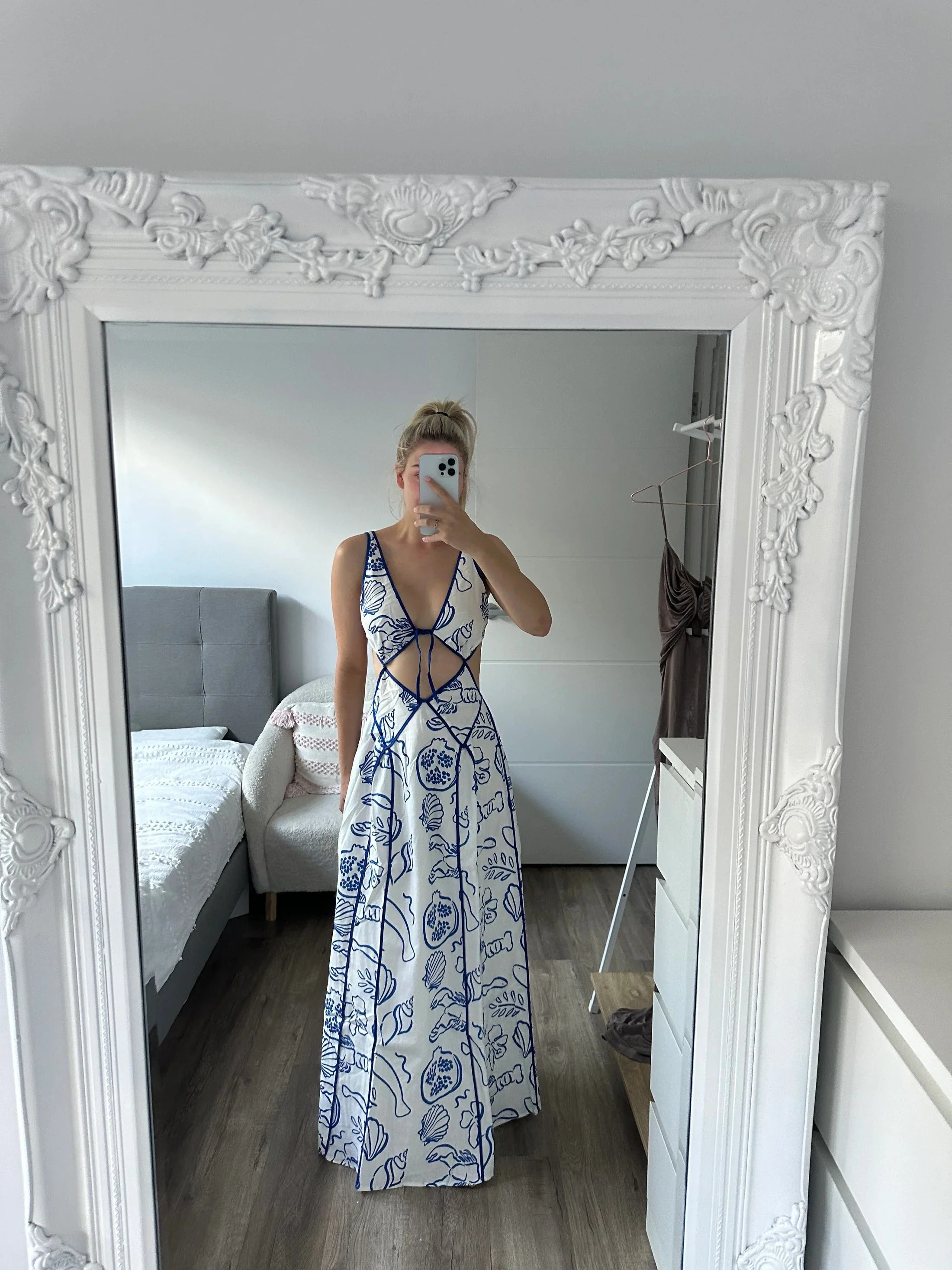 Shoreline Chic Maxi Dress - Image 5